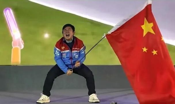 从学徒到冠军，张雪机车如何横扫世界顶级赛事！