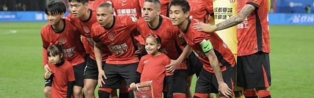 kaiyun-罗慕洛“神仙球”破门 成都蓉城主场1-0力克青岛海牛